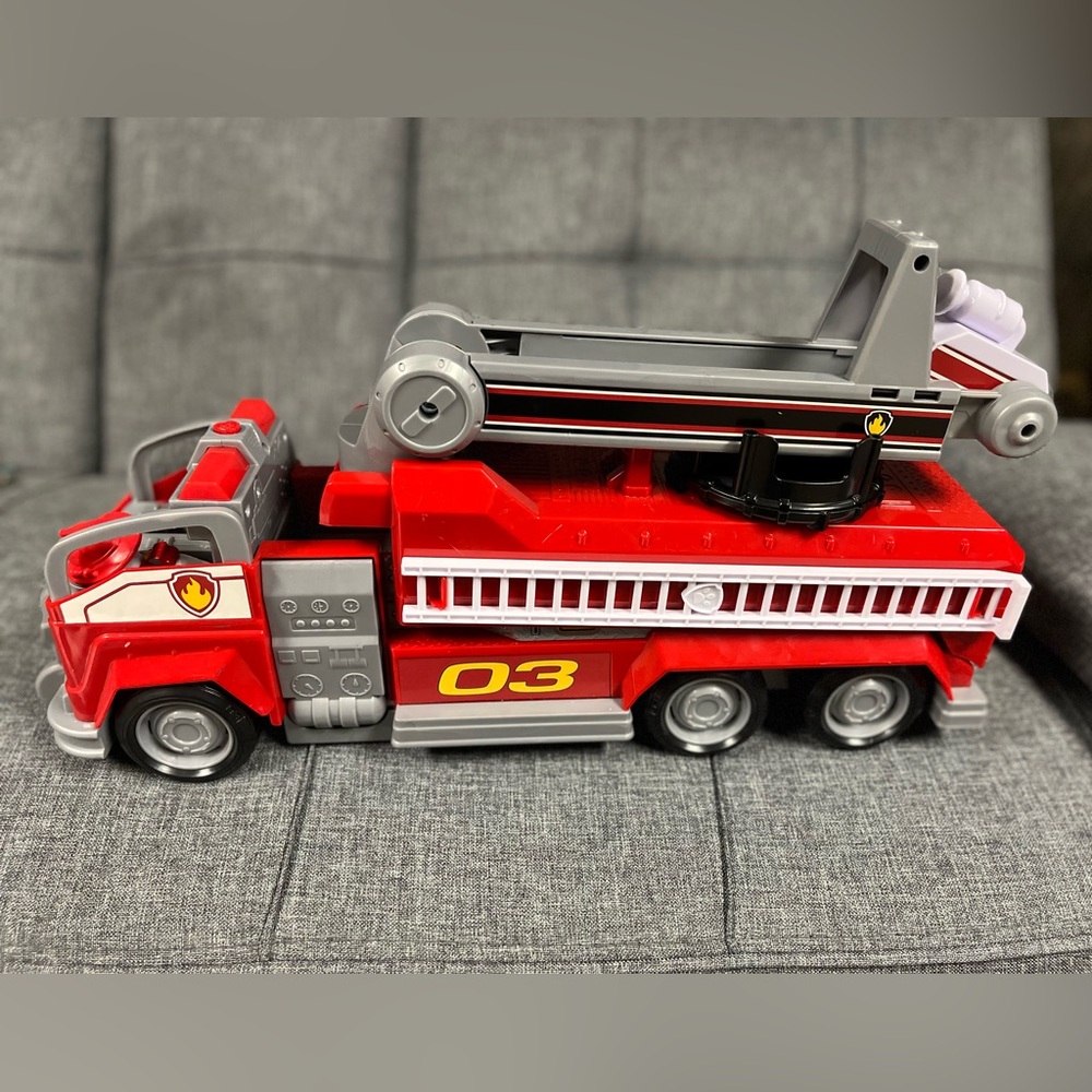 Paw Patrol the Movie: Marshalls Transforming City Fire Truck